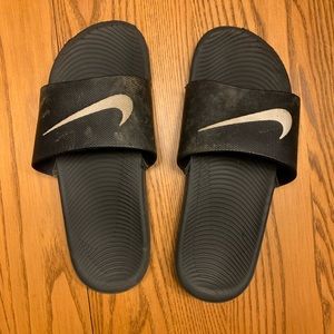 Nike slides